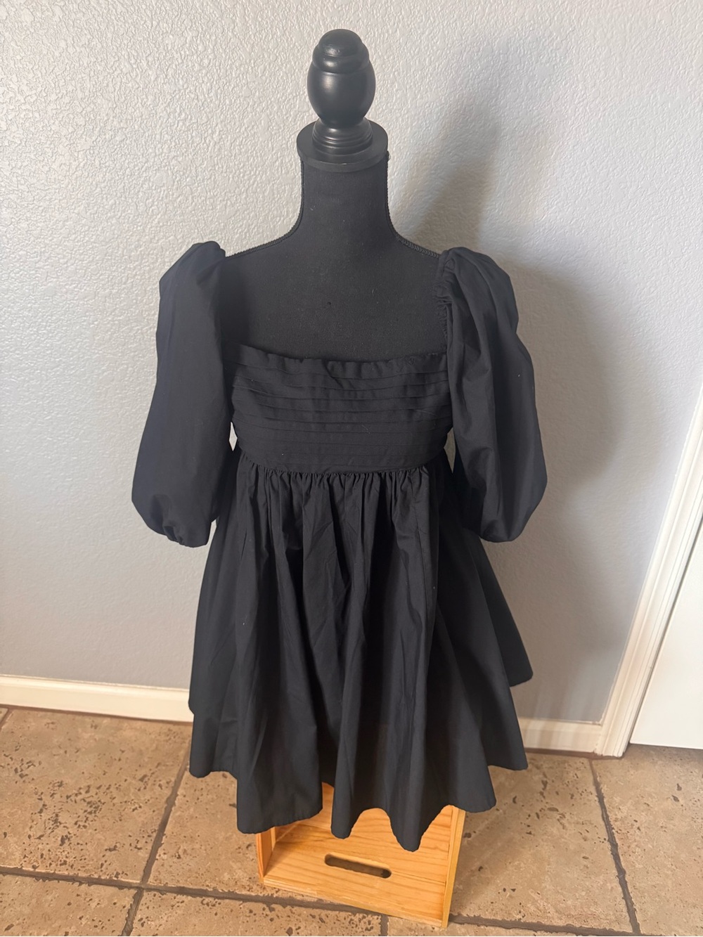 Abercrombie & Fitch Black Puff Sleeve Square Neck Dress